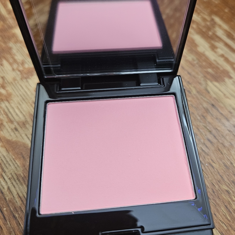 Laura Mercier Blush- Strawberry- NIB